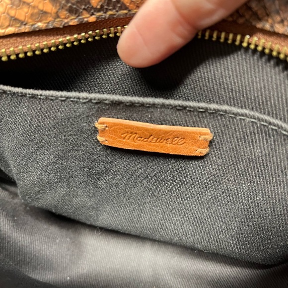 Madewell Transport Snakeskin Crossbody Purse - Picture 9 of 9